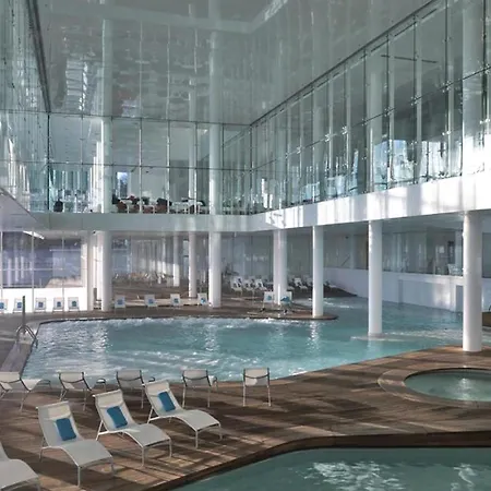 Nice In With Sauna, 2 Bedrooms And Swimming Pool *
