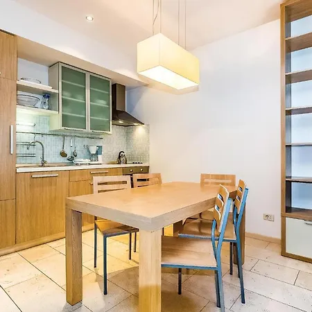 Apartman Nice In With Sauna, 2 Bedrooms And Swimming Pool