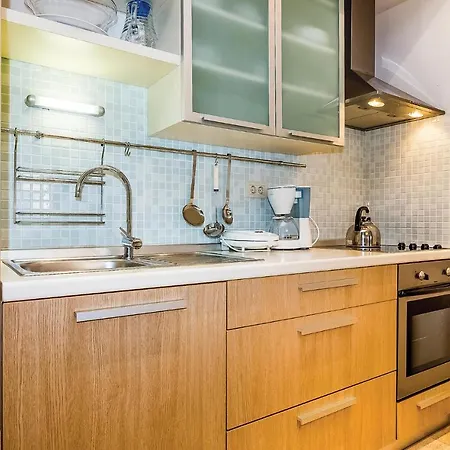 Nice In With Sauna, 2 Bedrooms And Swimming Pool Apartman Novi Vinodolski