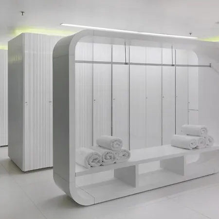 Apartman Nice In With Sauna, 2 Bedrooms And Swimming Pool *