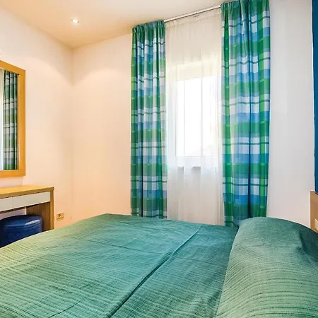 Nice In With Sauna, 2 Bedrooms And Swimming Pool